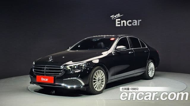 Mercedes-Benz E-Class 2020 — ფოტო 1/20