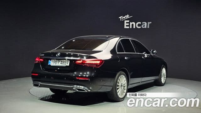 Mercedes-Benz E-Class 2020 — ფოტო 2/20