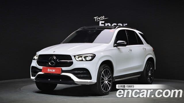 Mercedes-Benz GLE-Class 2022 — ფოტო 2/20