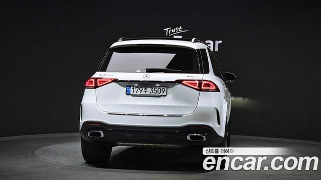 Mercedes-Benz GLE-Class 2022 — ფოტო 20/20