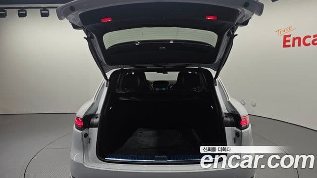 Porsche Cayenne 2020 — фото 20 из 20