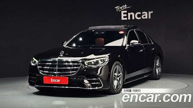 Mercedes-Benz S-Class 2023 — Photo 6/20