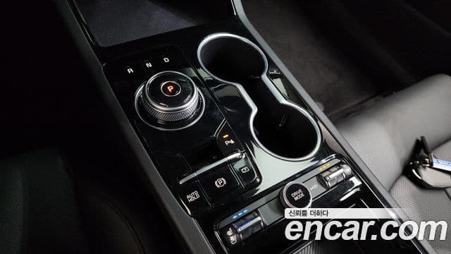 Kia K5 2023 — ფოტო 4/20