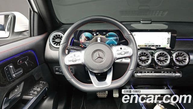 Mercedes-Benz GLB-Class 2022 — Şəkil 11/20