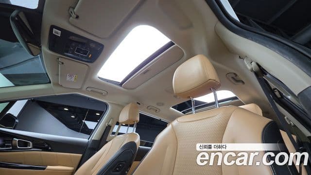 Kia Carnival 2020 — Photo 1/20