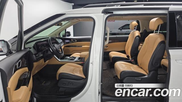 Kia Carnival 2020 — Photo 15/20