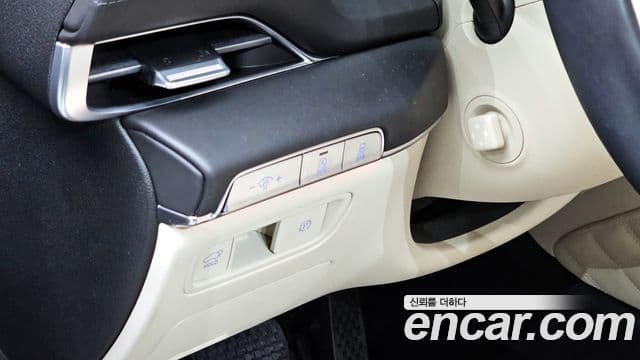 Genesis GV80 2022 — ფოტო 14/20
