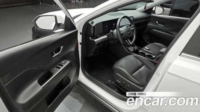 Hyundai Kona Hybrid 2023 — Photo 1/20