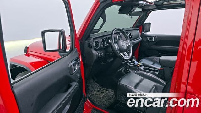 Jeep Wrangler 2021 — Şəkil 10/20