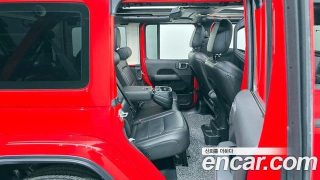 Jeep Wrangler 2021 — Şəkil 12/20