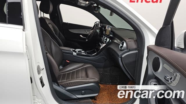 Mercedes-Benz GLC-Class 2018 — Photo 3/20