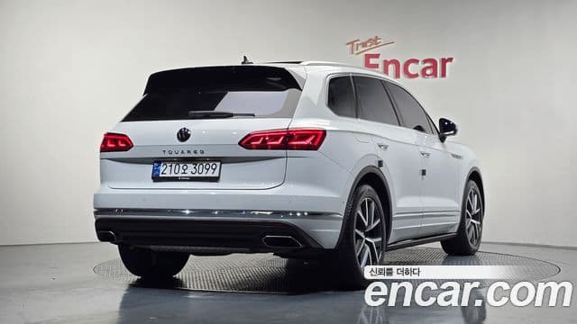 Volkswagen Touareg 2023 — Şəkil 2/20