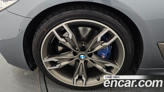 BMW 5 Series 2018 — Şəkil 5/20