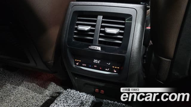 BMW X4 2022 — ფოტო 18/20