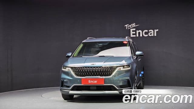 Kia Carnival 2020 — ფოტო 3/20