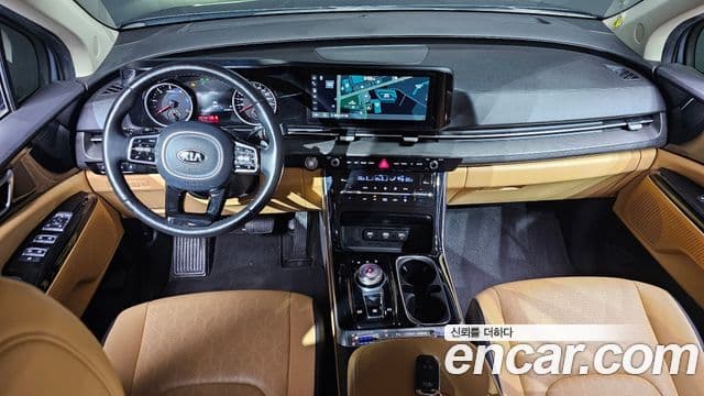 Kia Carnival 2020 — ფოტო 7/20