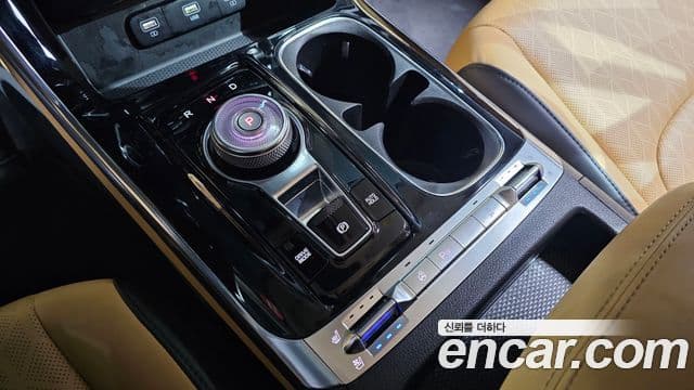 Kia Carnival 2020 — ფოტო 9/20