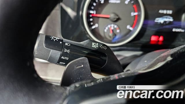 Kia Carnival 2020 — ფოტო 17/20