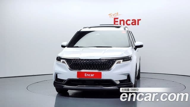 Kia Carnival 2023 — Фото 3/20