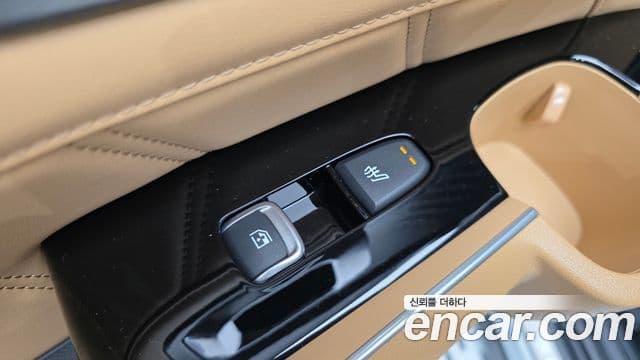 Kia Sorento 2022 — ფოტო 19/20