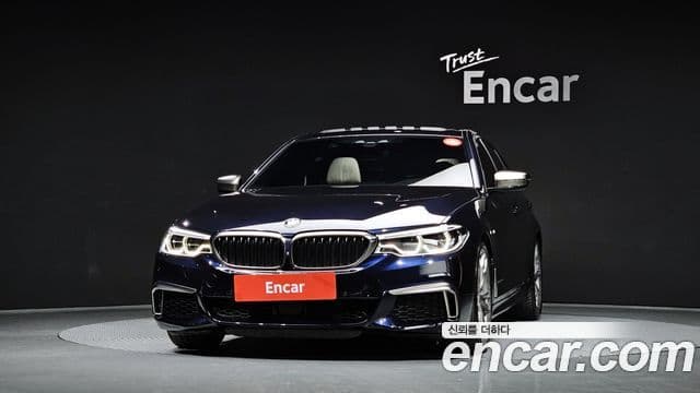 BMW 5 Series 2018 — Photo 8/20