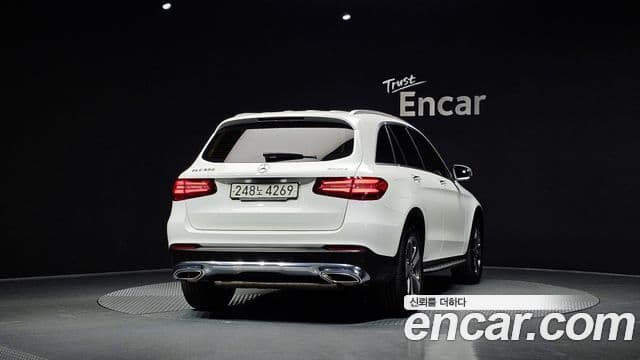 Mercedes-Benz GLC-Class 2019 — ფოტო 4/20