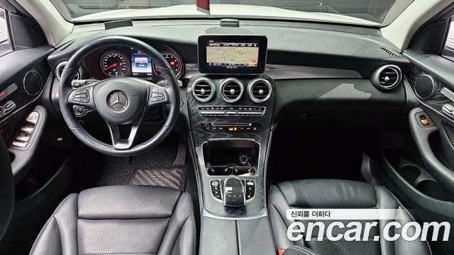 Mercedes-Benz GLC-Class 2019 — ფოტო 7/20