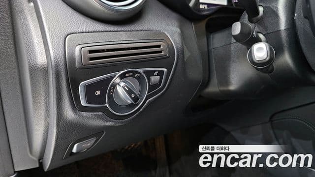Mercedes-Benz GLC-Class 2019 — ფოტო 16/20