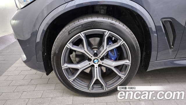 BMW X5 2021 — ფოტო 5/20
