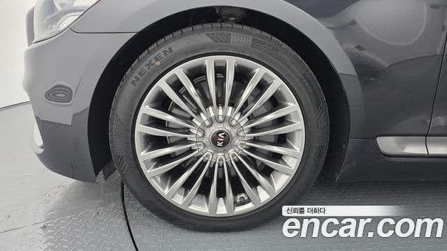 Kia The K9 2018 — ფოტო 4/20