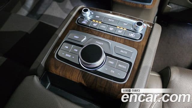 Kia The K9 2018 — ფოტო 17/20