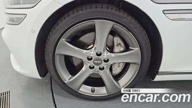 Genesis Electrified G80 2022 — ფოტო 5/20