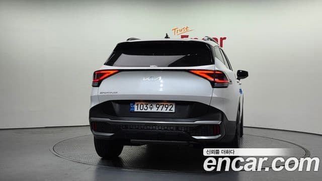 Kia Sportage 2023 — Şəkil 8/20
