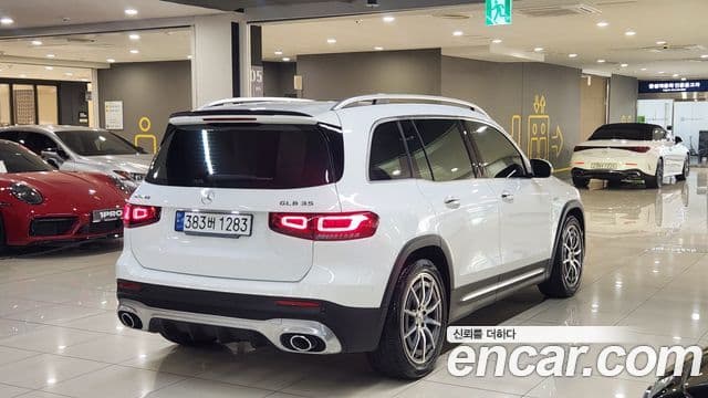 Mercedes-Benz GLB-Class 2023 — Фото 2/20