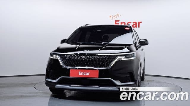 Kia Carnival 2021 — ფოტო 3/20