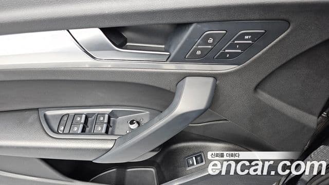 Audi Q5 2022 — ფოტო 13/20
