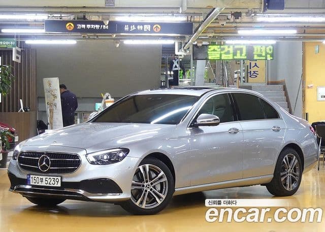 Mercedes-Benz E-Class 2022 — Şəkil 10/20