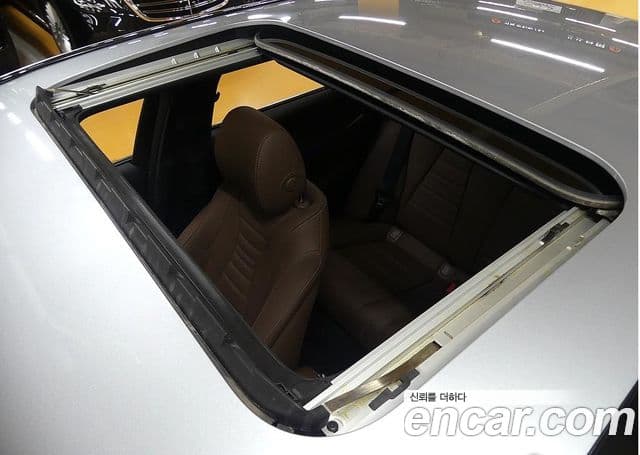 Mercedes-Benz E-Class 2022 — Şəkil 19/20