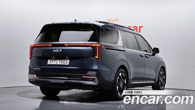 Kia Carnival 2024 — Şəkil 2/20