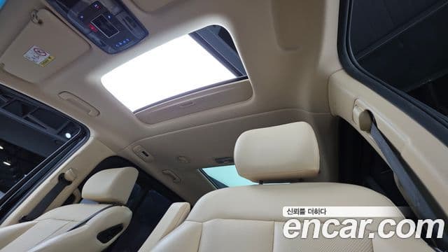 Hyundai Staria 2024 — Şəkil 13/20
