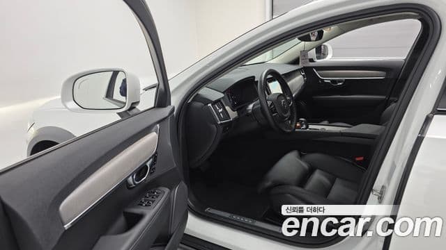 Volvo V90 Cross Country 2025 — Şəkil 11/20