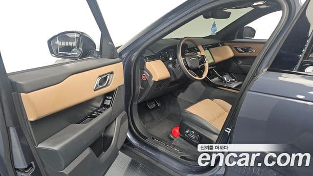 Land Rover Range Rover Velar 2024 — Şəkil 10/20