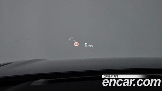 Land Rover Range Rover Velar 2024 — Şəkil 17/20
