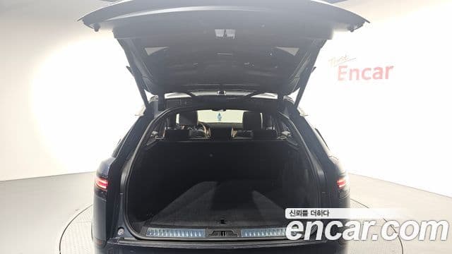 Land Rover Range Rover Velar 2024 — фото 20 из 20
