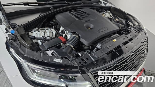 Land Rover Range Rover Velar 2025 — Şəkil 6/20