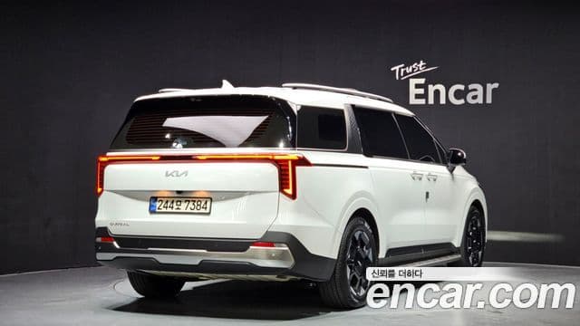 Kia Carnival 2024 — ფოტო 1/20