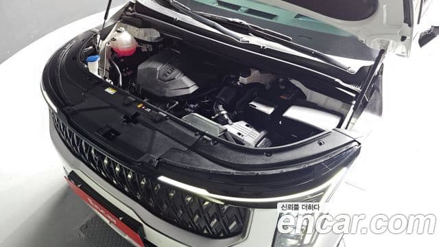 Kia Carnival 2024 — ფოტო 5/20