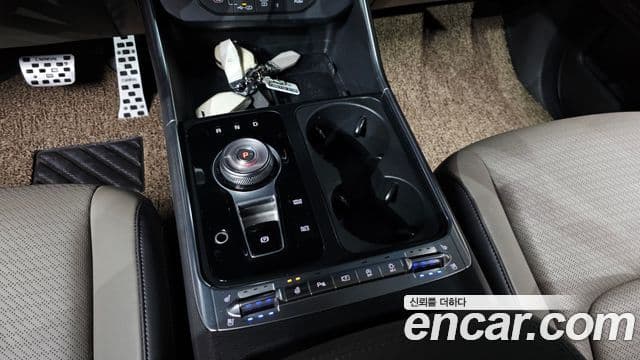 Kia Carnival 2024 — фото 7 из 20