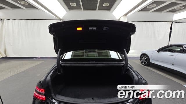 Genesis G80 2024 — Photo 12/20