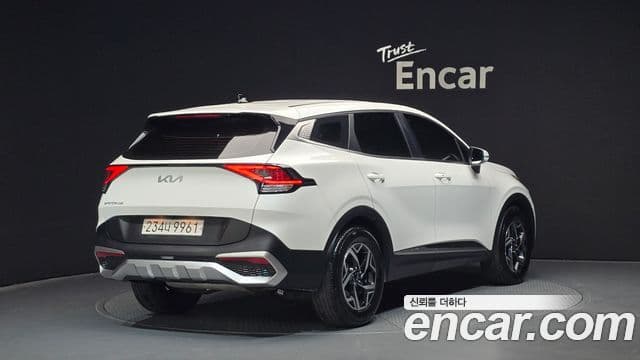 Kia Sportage 2022 — ფოტო 2/20